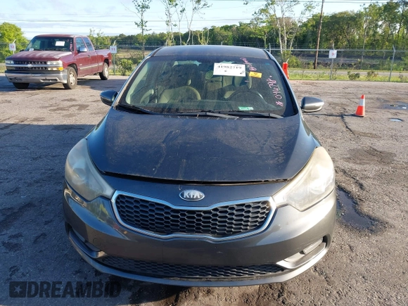 2014 Kia Forte EX with VIN KNAFX4A81E5046798, listed as a IAAI auction lot 41982719 with 141,138 mi miles. Bid and sale history available at carsss.com. Image 6.
