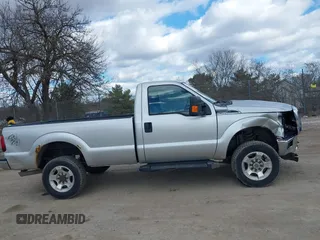 2016 Ford F-250 XLT с VIN 1FTBF2B61GEB11867, выставлен на аукционе IAAI как лот 41858547 с пробегом 96 059 миль миль и . История ставок и продаж доступна на DreamBid. Изображение 13.