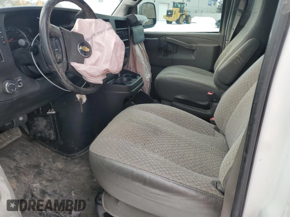2020 Chevrolet Express Cargo Van with VIN 1GCWGAFG7L1125771, listed as a Copart auction lot 87446074 with 379,603 mi miles and Salvage Title. Bid and sale history available at carsss.com. Image 7.