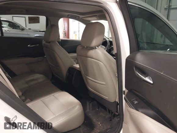 2020 Cadillac XT4 AWD Premium Luxury with VIN 1GYFZDR47LF073892, listed as a IAAI auction lot 42173334 with 40,289 mi miles. Bid and sale history available at carsss.com. Image 8.