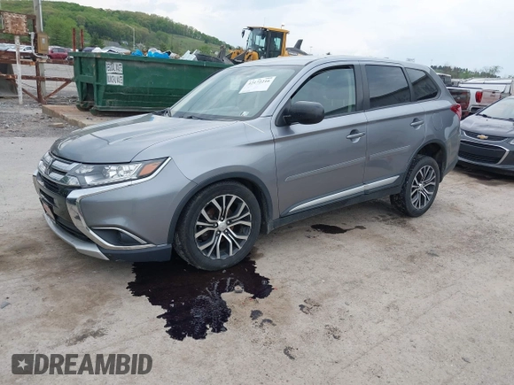2018 Mitsubishi Outlander ES z VIN JA4AZ2A32JZ004749, wystawiony jako IAAI lot #42172216 z przebiegiem 95 533 mil mil oraz . Historia ofert i sprzedaży dostępna na DreamBid. Obrazek 2.