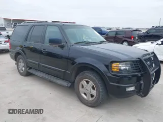 2005 Ford Expedition Limited with VIN 1FMFU19555LB08120, listed as a IAAI auction lot 41600866 with 156,908 mi miles. Bid and sale history available at carsss.com. Image 1.