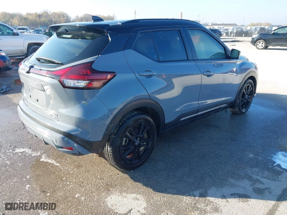 2022 Nissan Kicks SR with VIN 3N1CP5DV1NL475150, listed as a IAAI auction lot 40802669 with 55,940 mi miles. Bid and sale history available at carsss.com. Image 4.