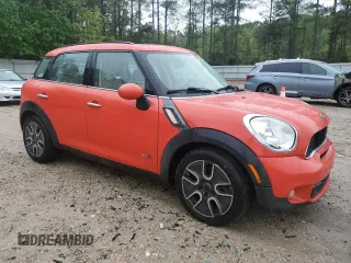 2011 MINI Countryman S with VIN WMWZC5C57BWL53612, listed as a Copart auction lot 52101125 with 120,723 mi miles and Clean Title. Bid and sale history available at DreamBid. Image 4.