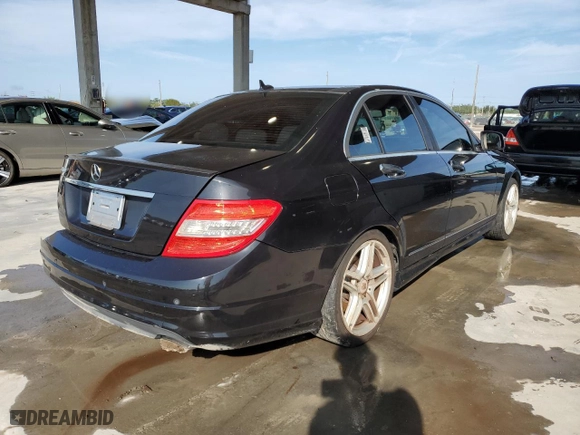 2008 Mercedes-Benz C-Class 3.0L Sport with VIN WDDGF54X88F079112, listed as a Copart auction lot 82268823 with 166,400 mi miles and Salvage Title. Bid and sale history available at carsss.com. Image 3.
