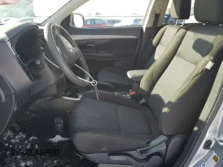 2018 Mitsubishi Outlander ES z VIN JA4AZ2A35JZ008634, wystawiony jako Copart lot #87673985 z przebiegiem 65 767 mil mil oraz Nie do naprawy • Non repairable. Historia ofert i sprzedaży dostępna na DreamBid. Obrazek 7.