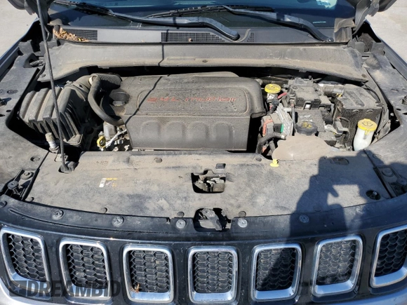2018 Jeep Compass Latitude with VIN 3C4NJDBB9JT315652, listed as a Copart auction lot 52632425 with 86,118 mi miles and Clean title. Bid and sale history available at DreamBid. Image 12.