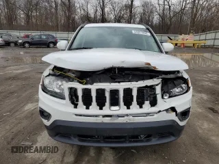 2017 Jeep Compass High Altitude with VIN 1C4NJDEBXHD103273, listed as a Copart auction lot 44627835 with 103,887 mi miles and Salvage Title. Bid and sale history available at DreamBid. Image 5.