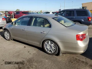 2005 Volkswagen Jetta 2.5L with VIN 3VWRF71K95M626016, listed as a Copart auction lot 75095434 with 124,789 mi miles and Clean title. Bid and sale history available at DreamBid. Image 2.