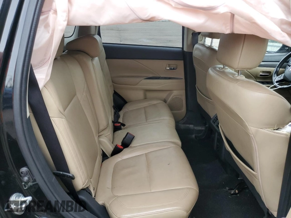 2020 Mitsubishi Outlander SE with VIN JA4AD3A35LZ030379, listed as a Copart auction lot 55917925 with 104,748 mi miles and Salvage title. Bid and sale history available at DreamBid. Image 11.