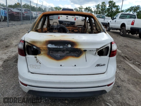 2014 Ford Fiesta S z VIN 3FADP4AJ2EM128522, wystawiony jako Copart lot #54676375 z przebiegiem Nie podano mil oraz Nie do naprawy • Non repairable. Historia ofert i sprzedaży dostępna na DreamBid. Obrazek 6.