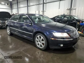 2004 Volkswagen Phaeton V8 z VIN WVWAF63D148009799, wystawiony jako Copart lot #84174554 z przebiegiem 130 548 mil mil oraz Szkody całkowita. Historia ofert i sprzedaży dostępna na DreamBid. Obrazek 4.