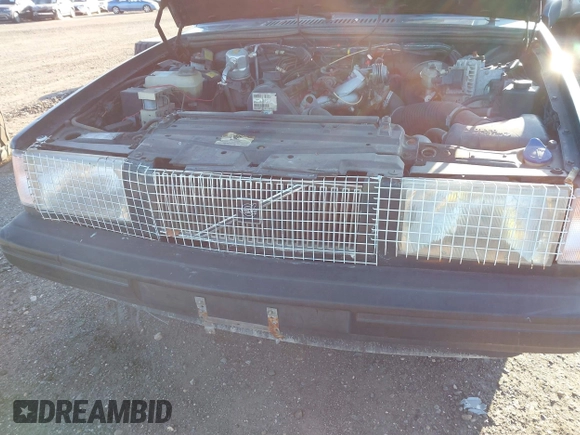 1993 Volvo 900 GLS z VIN YV1JS8833P3120728, wystawiony jako IAAI lot #41766825 z przebiegiem 144 552 mil mil oraz . Historia ofert i sprzedaży dostępna na DreamBid. Obrazek 6.