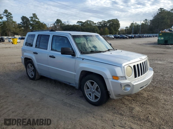 2007 Jeep Patriot Sport with VIN 1J8FT28W57D272626, listed as a Copart auction lot 84927144 with 287,688 mi miles and Salvage Title. Bid and sale history available at DreamBid. Image 4.
