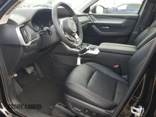 2025 Mazda CX-90 Preferred z VIN JM3KKBHD9S1217783, wystawiony jako Copart lot #60598035 z przebiegiem 5 647 mil mil oraz Czysty tytuł • Clean title. Historia ofert i sprzedaży dostępna na DreamBid. Obrazek 7.