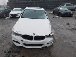 2017 BMW 3 Series z VIN WBA8Y3C32HG451028, wystawiony jako IAAI lot #41552648 z przebiegiem Nie podano mil oraz . Historia ofert i sprzedaży dostępna na DreamBid. Obrazek 12.