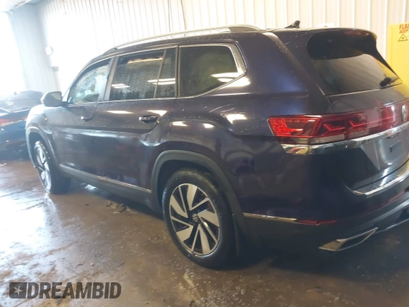 2024 Volkswagen Atlas SEL with VIN 1V2BR2CA0RC543907, listed as a IAAI auction lot 41704653 with 13,549 mi miles and . Bid and sale history available at DreamBid. Image 15.