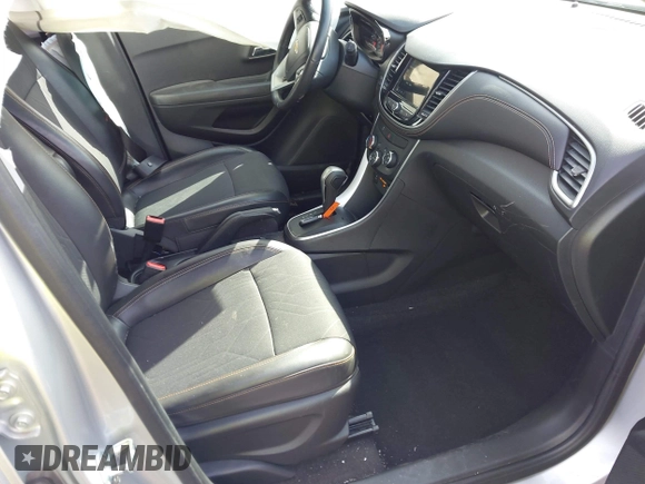 2018 Chevrolet Trax LT with VIN KL7CJLSBXJB687047, listed as a IAAI auction lot 41858288 with 65,113 mi miles. Bid and sale history available at carsss.com. Image 5.