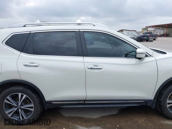 2017 Nissan Rogue SV with VIN JN8AT2MT2HW380211, listed as a IAAI auction lot 41672425 with 39,700 mi miles and . Bid and sale history available at DreamBid. Image 14.