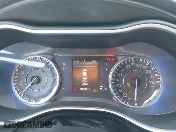 2015 Chrysler 200 Limited with VIN 1C3CCCAB6FN598486, listed as a IAAI auction lot 41910182 with 193,369 mi miles and . Bid and sale history available at DreamBid. Image 7.
