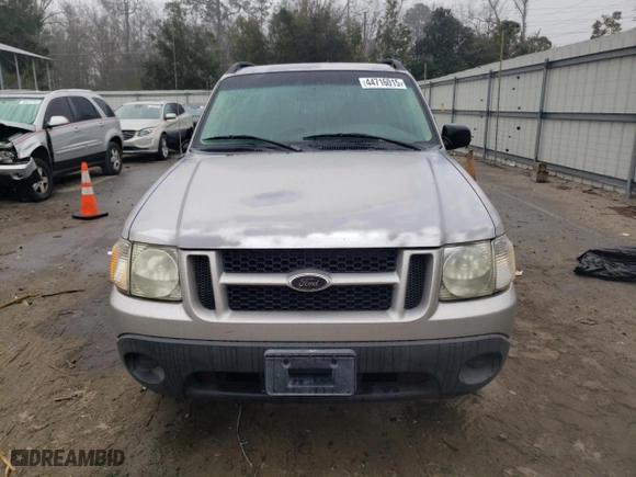 2005 Ford Explorer Sport Trac XLS with VIN 1FMZU67K45UA71333, listed as a Copart auction lot 44716015 with 257,966 mi miles and Clean Title. Bid and sale history available at carsss.com. Image 5.