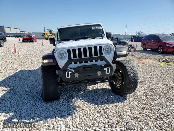 2020 Jeep Gladiator Sport S with VIN 1C6JJTAG5LL116366, listed as a Copart auction lot 45860085 with 68,162 mi miles and Salvage Title. Bid and sale history available at carsss.com. Image 11.
