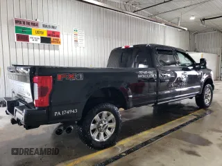 2018 Ford F-350 XL with VIN 1FT8W3BT8JEC75422, listed as a Copart auction lot 53112185 with 97,826 mi miles and Salvage Title. Bid and sale history available at DreamBid. Image 3.