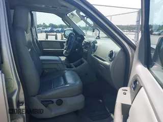 2005 Ford Expedition Special Service z VIN 1FMPU15525LA96003, wystawiony jako IAAI lot #42249507 z przebiegiem 284 080 mil mil oraz . Historia ofert i sprzedaży dostępna na DreamBid. Obrazek 5.