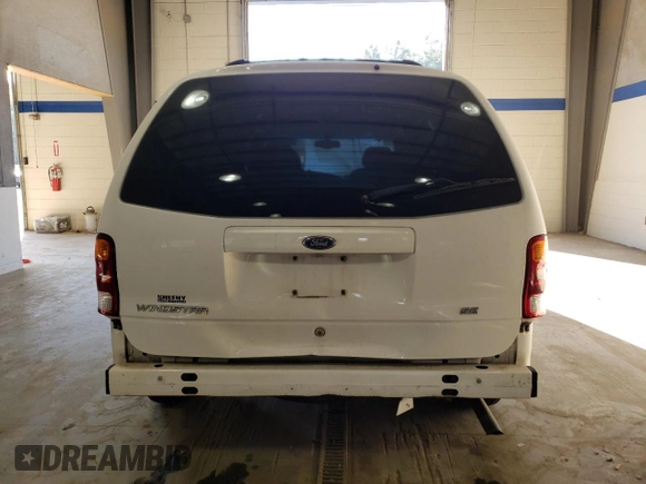 2000 Ford Windstar SE with VIN 2FMDA5244YBB82058, listed as a Copart auction lot 80650544 with Not Provided miles and Clean Title. Bid and sale history available at carsss.com. Image 6.