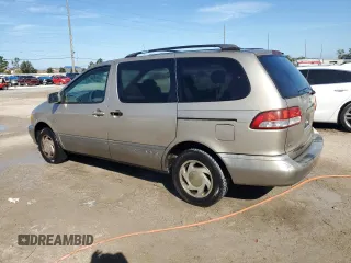 2002 Toyota Sienna LE with VIN 4T3ZF13C72U506585, listed as a Copart auction lot 77424794 with 253,337 mi miles and Clean Title. Bid and sale history available at carsss.com. Image 2.