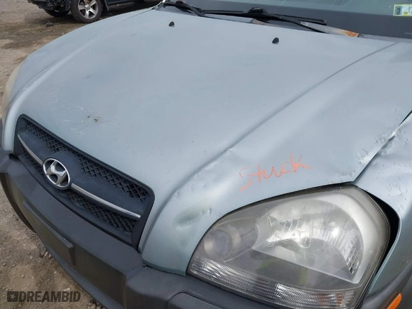 2005 Hyundai Tucson GLS with VIN KM8JN72D95U040538, listed as a IAAI auction lot 41834195 with NaN miles. Bid and sale history available at carsss.com. Image 10.
