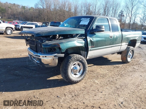 2000 Dodge Ram 2500 with VIN 1B7KF2361YJ135576, listed as a IAAI auction lot 41326893 with 1 mi miles. Bid and sale history available at carsss.com. Image 2.