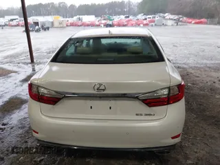 2018 Lexus ES with VIN 58ABK1GG8JU105203, listed as a IAAI auction lot 41764259 with 77,550 mi miles. Bid and sale history available at carsss.com. Image 16.