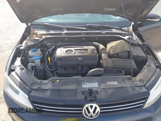 2014 Volkswagen Jetta SE with VIN 3VWD07AJ6EM413088, listed as a IAAI auction lot 42541755 with 163,278 mi miles and . Bid and sale history available at DreamBid. Image 10.