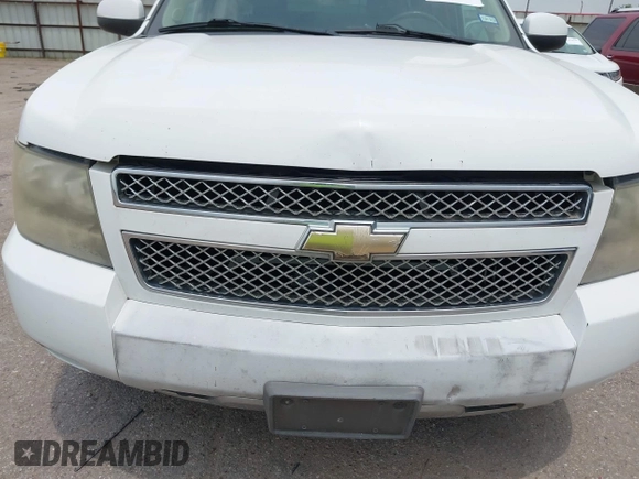 2011 Chevrolet Tahoe LT z VIN 1GNSCBE07BR243556, wystawiony jako IAAI lot #42306995 z przebiegiem Nie podano mil oraz . Historia ofert i sprzedaży dostępna na DreamBid. Obrazek 16.