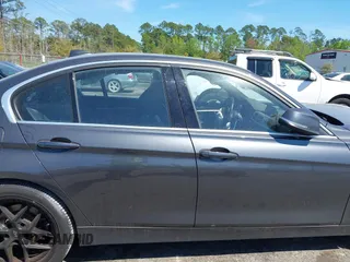 2018 BMW 3 Series 330i xDrive с VIN WBA8D9C50JEM32978, выставлен на аукционе IAAI как лот 41894911 с пробегом 67 474 миль миль и . История ставок и продаж доступна на DreamBid. Изображение 13.