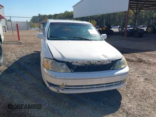 2004 Toyota Avalon XL with VIN 4T1BF28B14U370490, listed as a IAAI auction lot 40684154 with 251,101 mi miles and . Bid and sale history available at DreamBid. Image 6.