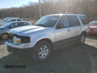 2014 Ford Expedition XL with VIN 1FMJU1G58EEF52772, listed as a Copart auction lot 82862734 with 61,998 mi miles and Salvage title. Bid and sale history available at DreamBid. Image 1.