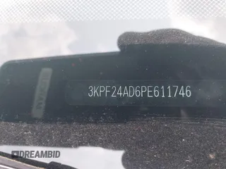 2023 Kia Forte LXS z VIN 3KPF24AD6PE611746, wystawiony jako IAAI lot #42427246 z przebiegiem 56 552 mil mil oraz . Historia ofert i sprzedaży dostępna na DreamBid. Obrazek 9.