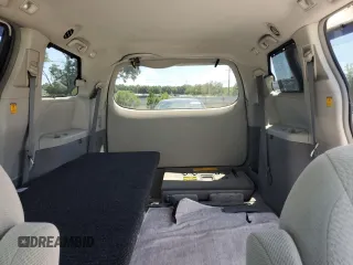 2012 Toyota Sienna LE с VIN 5TDJK3DC2CS044393, выставлен на аукционе Copart как лот 63579595 с пробегом 152 636 миль миль и Списание • Salvage title. История ставок и продаж доступна на DreamBid. Изображение 10.
