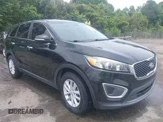 2017 Kia Sorento LX z VIN 5XYPG4A32HG265440, wystawiony jako IAAI lot #42480509 z przebiegiem 196 713 mil mil oraz . Historia ofert i sprzedaży dostępna na DreamBid. Obrazek 1.