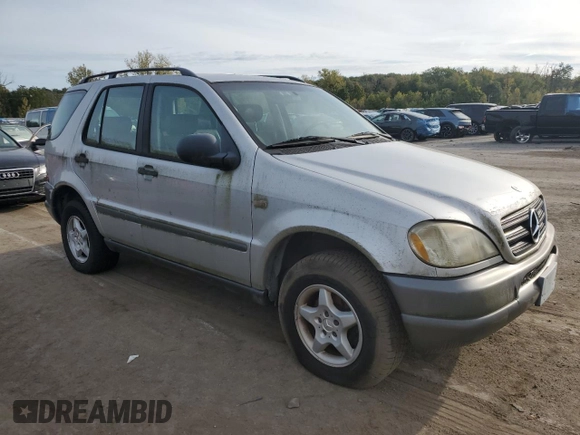 1999 Mercedes-Benz M-Class with VIN 4JGAB54EXXA131129, listed as a Copart auction lot 72888314 with 81,662 mi miles and Clean Title. Bid and sale history available at carsss.com. Image 4.