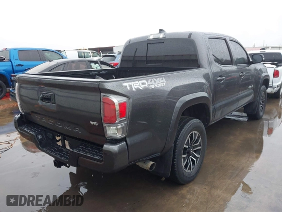 2020 Toyota Tacoma SR5 with VIN 5TFCZ5AN1LX227753, listed as a IAAI auction lot 41543939 with 35,860 mi miles and . Bid and sale history available at DreamBid. Image 4.