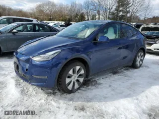 2021 Tesla Model Y Long Range with VIN 5YJYGDEE8MF304890, listed as a Copart auction lot 44110725 with 64,690 mi miles and Salvage Title. Bid and sale history available at carsss.com. Image 1.