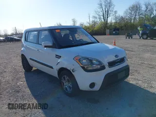 2012 Kia Soul with VIN KNDJT2A53C7471461, listed as a IAAI auction lot 42053504 with 224,833 mi miles. Bid and sale history available at carsss.com. Image 1.