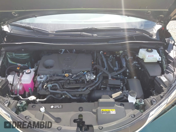 2025 Toyota Sienna LE z VIN 5TDKRKEC2SS233830, wystawiony jako IAAI lot #42012062 z przebiegiem 2 451 mil mil oraz . Historia ofert i sprzedaży dostępna na DreamBid. Obrazek 10.