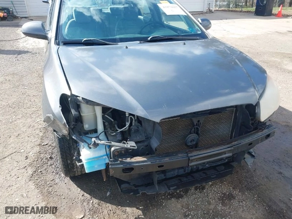 2008 Hyundai Elantra GLS with VIN KMHDU46D38U553104, listed as a IAAI auction lot 41876657 with 183,055 mi miles. Bid and sale history available at carsss.com. Image 6.