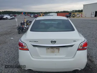 2015 Nissan Altima 2.5 with VIN 1N4AL3APXFN405079, listed as a IAAI auction lot 42463237 with 244,848 mi miles and . Bid and sale history available at DreamBid. Image 16.