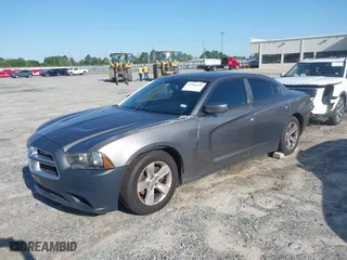 2011 Dodge Charger SE with VIN 2B3CL3CG6BH614842, listed as a IAAI auction lot 41986600 with 160,935 mi miles. Bid and sale history available at carsss.com. Image 2.