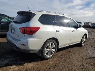 2018 Nissan Pathfinder SL z VIN 5N1DR2MM8JC664252, wystawiony jako Copart lot #47145385 z przebiegiem 62 508 mil mil oraz Szkoda całkowita • Salvage title. Historia ofert i sprzedaży dostępna na DreamBid. Obrazek 3.